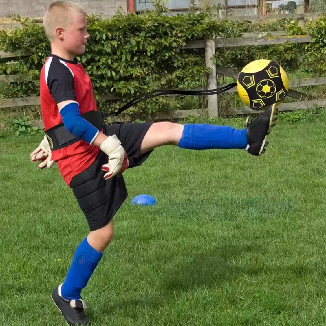 Foottrainer | Solo Training Aid For Soccer