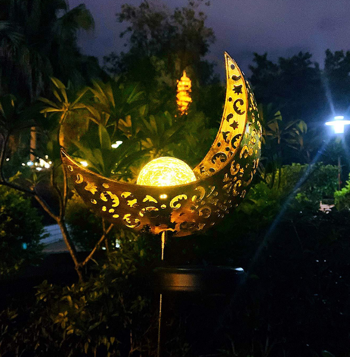 Metal Solar Garden Light - Waterproof Led Design in Moon , Flame , Sun or Star Shape