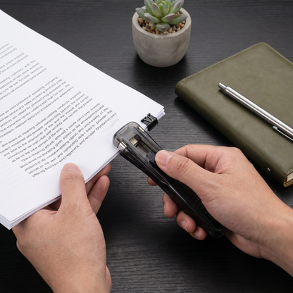 Multifunctional Paper Clip – Practical Helper for Documents and Papers