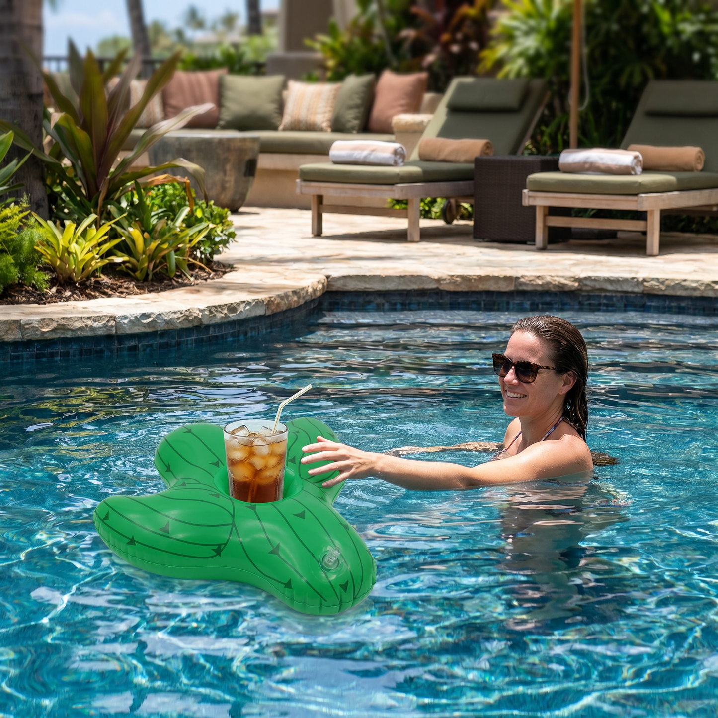Floating Drink Holders – Practical Coasters for Pool & Beach