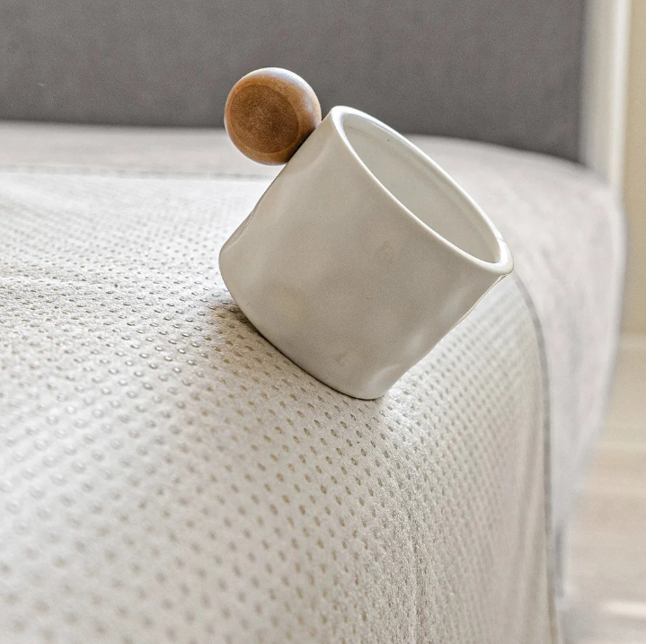 Elegant and Eco-Friendly Scratch-Resistant Bench Covers