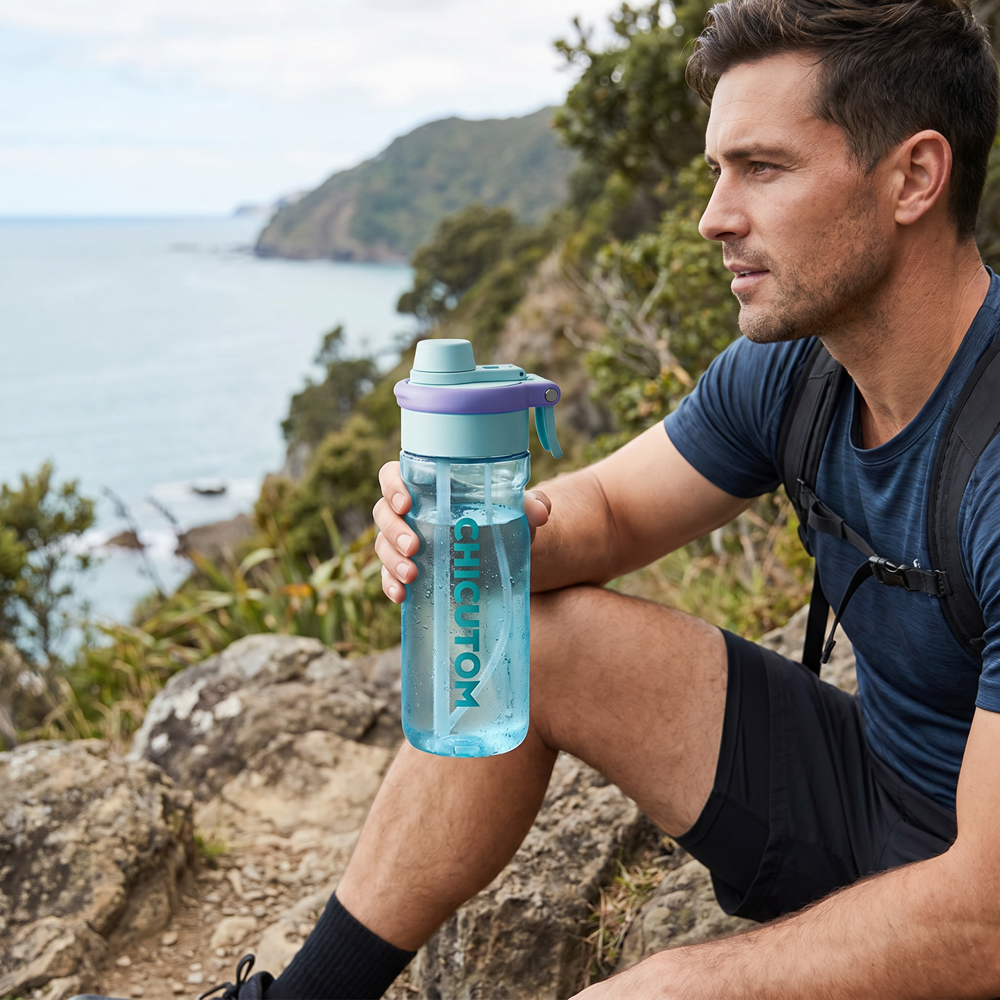 2-in-1 Sports Water Bottle with Spray Function & Straw – Large Capacity