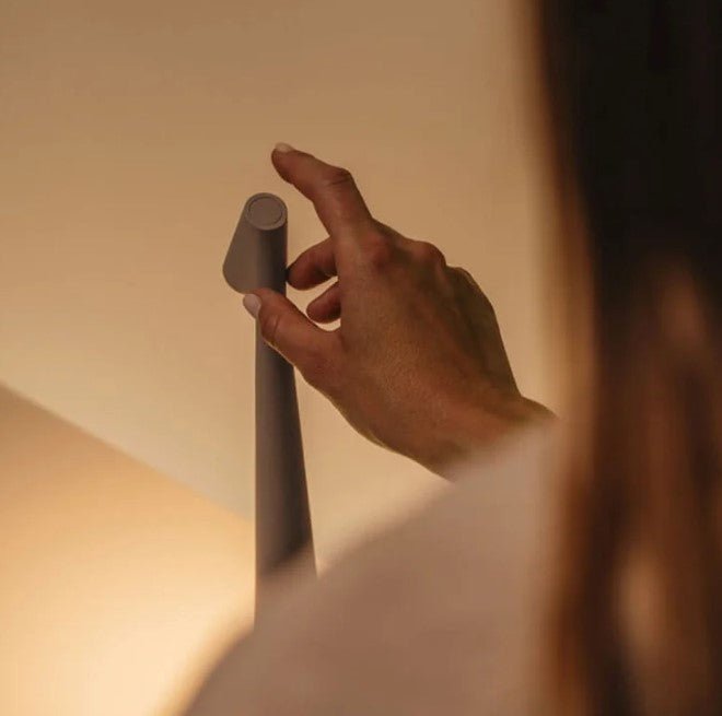 Modern Cordless Led Free-standing Light