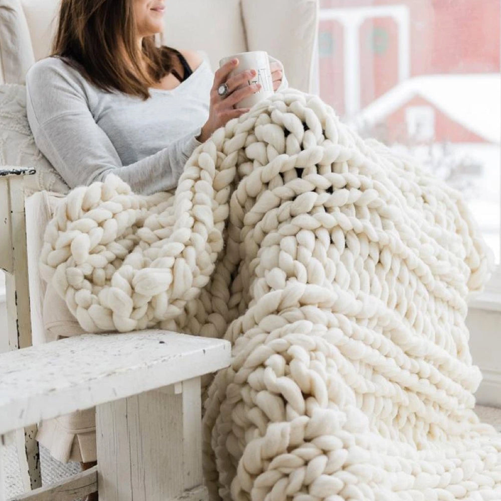 Elegant XXL Knitted Blanket